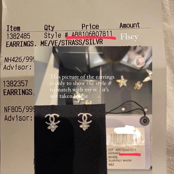 RARE CHANEL 22P dainty earrings with mini magnolia - Picture 6 of 6